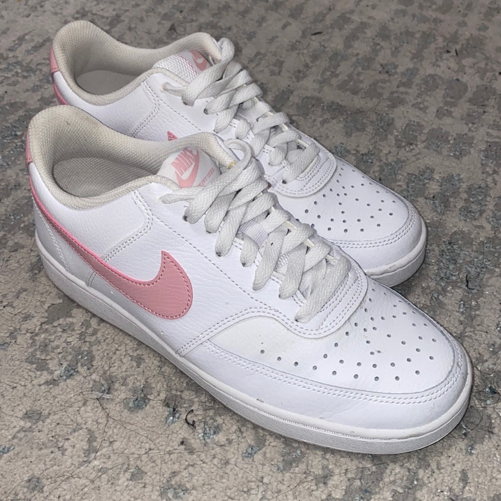 Pink and white forces